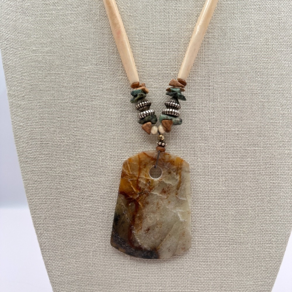 Vintage Southwestern Resin Pendant Hairpipe Necklace Boho Statement